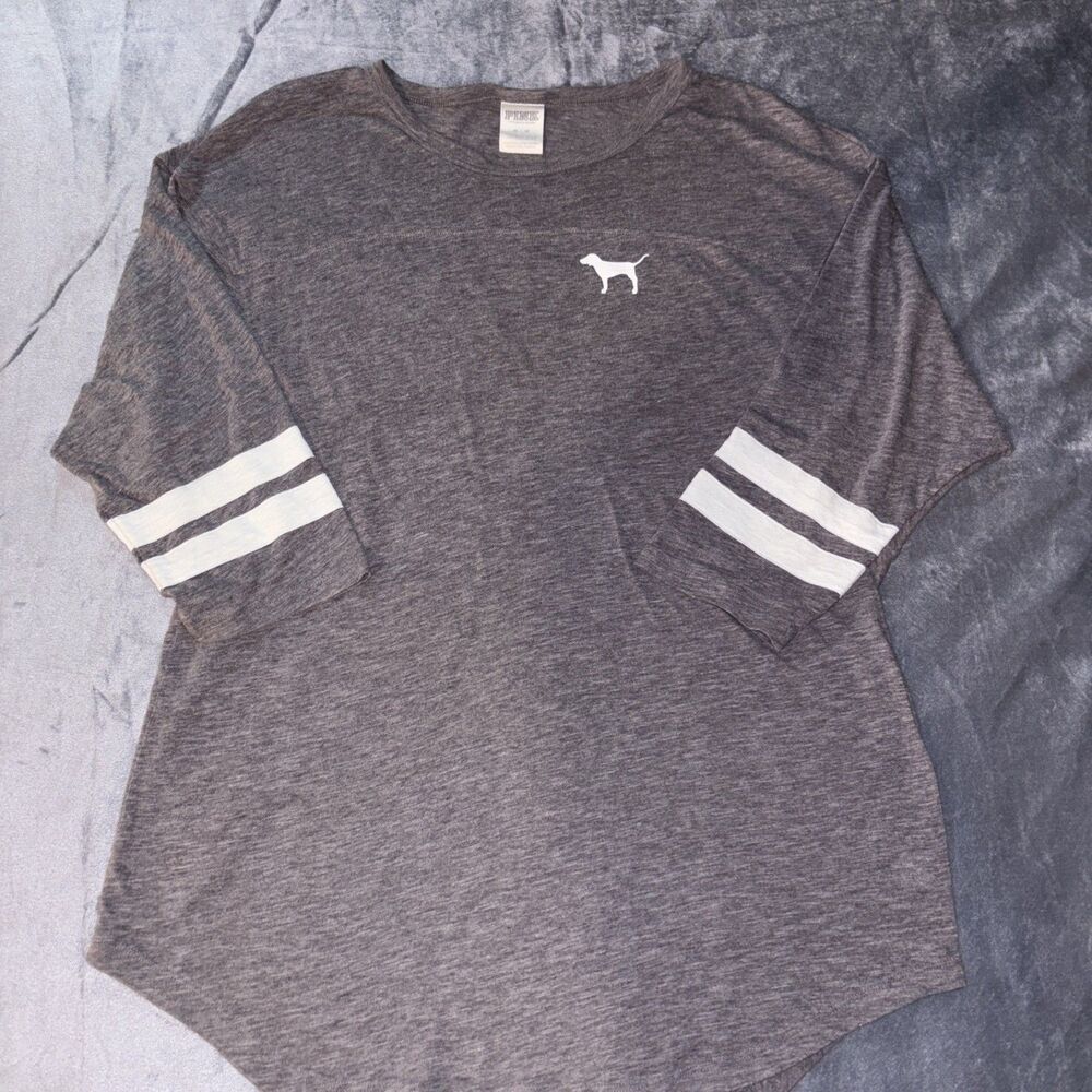 Victoria’s Secret PINK Nation 3/4 Sleeve Gray Top Size Medium